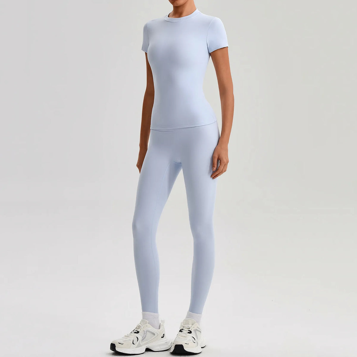 Conjunto Deportivo Mujer 2 Piezas – Camiseta Manga Corta y Short Tiro Alto Transpirable